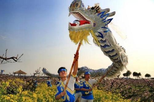 户外吃瓜季小白龙还有谁,小白龙领衔，群英荟萃的欢乐时光