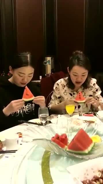 吃小瓜嘴疼