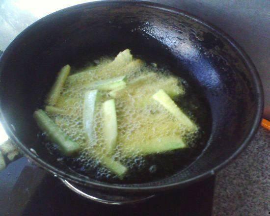 茭瓜条干怎么吃,茭瓜条干的多彩食法探索